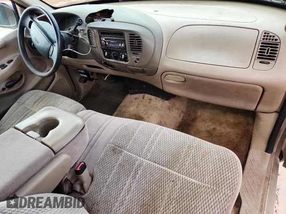 ✅ 1997 Ford F-250 • VIN: 1FTEF27L5VNB75144 • Lot: 84404145. Listed on Copart with 316,574 mi. Free auction sales archive from the USA and detailed vehicle history report at DreamBid. Image 8.