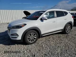 2017 Hyundai Tucson SE Plus z VIN KM8J3CA41HU514776, wystawiony jako Copart lot #44800725 z przebiegiem Nie podano mil oraz Szkoda całkowita • Salvage title. Historia ofert i sprzedaży dostępna na DreamBid. Obrazek 1.