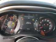 ✅ 2021 Dodge Challenger SXT • VIN: 2C3CDZAGXMH510220 • Lot: 89811875. Wystawiony na Copart z przebiegiem 101 072 mil. Bezpłatny archiwum sprzedaży aukcyjnych z USA i szczegółowy raport historii pojazdu na DreamBid. Zdjęcie 9.