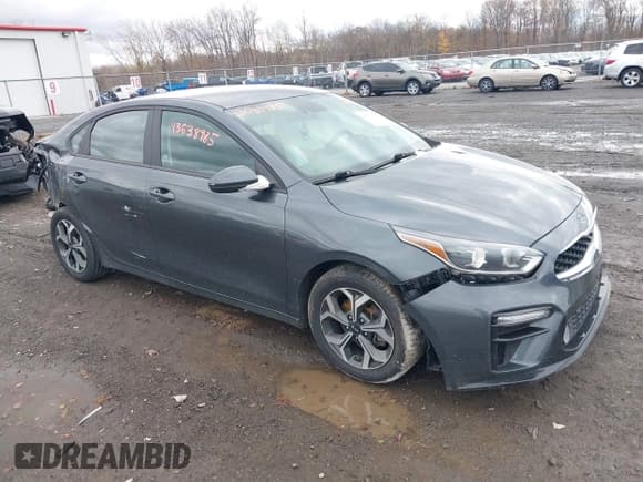 ✅ 2021 Kia Forte LXS • VIN: 3KPF24AD9ME273593 • Lot: 43638985. Wystawiony na IAAI z przebiegiem 55 580 mil. Bezpłatny archiwum sprzedaży aukcyjnych z USA i szczegółowy raport historii pojazdu na DreamBid. Zdjęcie 1.