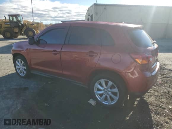 2013 Mitsubishi Outlander ES с VIN 4A4AP3AU4DE019977, выставлен на аукционе Copart как лот 82744905 с пробегом 89 926 миль миль и Списание • Salvage title. История ставок и продаж доступна на DreamBid. Изображение 2.