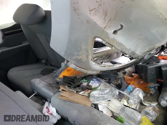 ✅ 2012 Hyundai Santa Fe GLS • VIN: 5XYZGDAB3CG157935 • Lot: 78259144. Listed on Copart with Not provided. Free auction sales archive from the USA and detailed vehicle history report at DreamBid. Image 10.