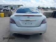 ✅ 2014 Nissan Maxima SV • VIN: 1N4AA5AP4EC447078 • Lot: 42584744. Wystawiony na IAAI z przebiegiem 92 213 mil. Bezpłatny archiwum sprzedaży aukcyjnych z USA i szczegółowy raport historii pojazdu na DreamBid. Zdjęcie 16.