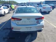 ✅ 2019 Hyundai Sonata SE • VIN: 5NPE24AF4KH788331 • Лот: 43473391. Опубликован ранее на IAAI с пробегом 110 630 миль. Бесплатный доступ к архиву аукционных продаж из США и подробный отчёт об истории автомобиля на DreamBid. Изображение 16.