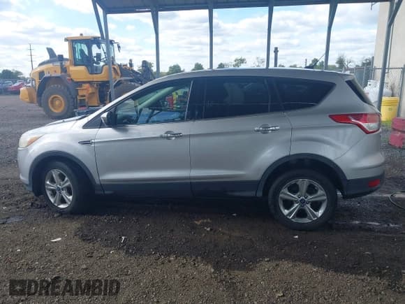 ✅ 2014 Ford Escape SE • VIN: 1FMCU9GXXEUB42277 • Лот: 43339526. Опубликован ранее на IAAI с пробегом 146 558 миль. Бесплатный доступ к архиву аукционных продаж из США и подробный отчёт об истории автомобиля на DreamBid. Изображение 14.