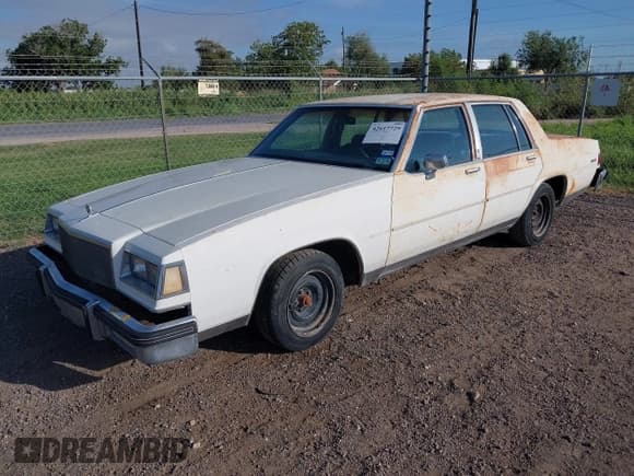 ✅ 1984 Buick LeSabre • VIN: 1G4AP69Y6EX433022 • Lot: 42617729. Listed on IAAI with 501,266 mi. Free auction sales archive from the USA and detailed vehicle history report at DreamBid. Image 2.