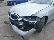 ✅ 2019 BMW 3 Series 330i xDrive • VIN: WBA5R7C52KFH27927 • Лот: 42763665. Опубликован ранее на IAAI с пробегом 51 042 миль. Бесплатный доступ к архиву аукционных продаж из США и подробный отчёт об истории автомобиля на DreamBid. Изображение 6.