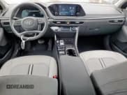 ✅ 2020 Hyundai Sonata SEL • VIN: 5NPEF4JA8LH022760 • Lot: 54859015. Wystawiony na Copart z przebiegiem 7 910 mil. Bezpłatny archiwum sprzedaży aukcyjnych z USA i szczegółowy raport historii pojazdu na DreamBid. Zdjęcie 8.