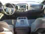 2015 Chevrolet Silverado 1500 LT z VIN 1GCRCREC4FZ262324, wystawiony jako Copart lot #84000115 z przebiegiem 129 765 mil mil oraz Szkoda całkowita • Salvage title. Historia ofert i sprzedaży dostępna na DreamBid. Obrazek 8.