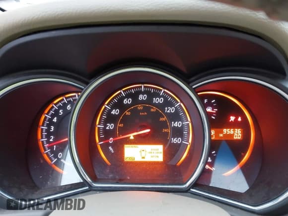 ✅ 2010 Nissan Murano LE • VIN: JN8AZ1MU1AW002047 • Lot: 41498955. Listed on IAAI with 95,636 mi. Free auction sales archive from the USA and detailed vehicle history report at DreamBid. Image 7.