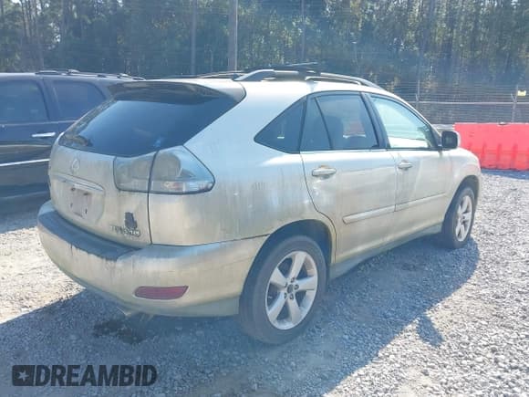 ✅ 2004 Lexus RX 330 • VIN: 2T2GA31U14C002264 • Lot: 43786309. Listed on IAAI with 236,011 mi. Free auction sales archive from the USA and detailed vehicle history report at DreamBid. Image 4.