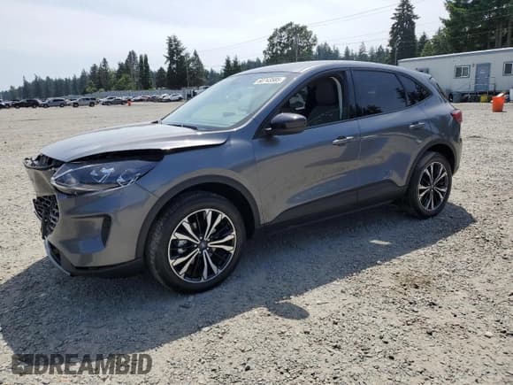 ✅ 2022 Ford Escape SE • VIN: 1FMCU9G68NUB36596 • Lot: 60743585. Listed on Copart with 16,737 mi. Free auction sales archive from the USA and detailed vehicle history report at DreamBid. Image 1.