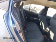 ✅ 2022 Toyota Corolla LE • VIN: 5YFEPMAE6NP280099 • Lot: 43387234. Wystawiony na IAAI z przebiegiem 44 635 mil. Bezpłatny archiwum sprzedaży aukcyjnych z USA i szczegółowy raport historii pojazdu na DreamBid. Zdjęcie 8.