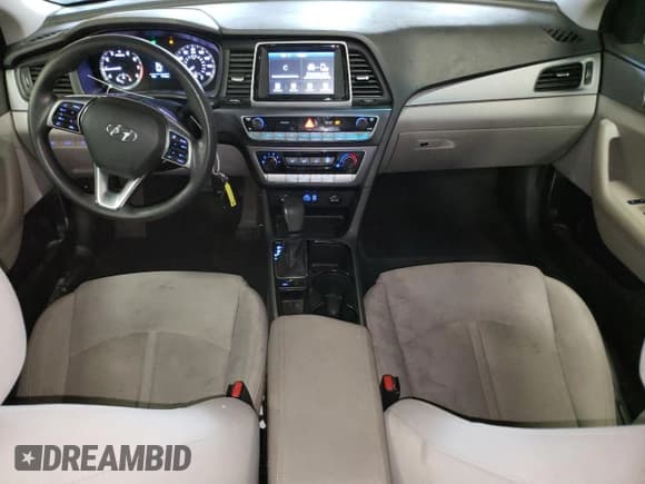 ✅ 2019 Hyundai Sonata SE • VIN: 5NPE24AF9KH787434 • Lot: 69818322. Listed on Copart with 71,730 mi. Free auction sales archive from the USA and detailed vehicle history report at DreamBid. Image 8.