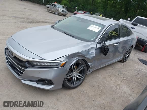 ✅ 2022 Honda Accord Touring • VIN: 1HGCV3F9XNA006641 • Lot: 42346228. Wystawiony na IAAI z przebiegiem 71 411 mil. Bezpłatny archiwum sprzedaży aukcyjnych z USA i szczegółowy raport historii pojazdu na DreamBid. Zdjęcie 17.