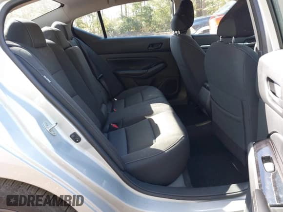 ✅ 2023 Nissan Altima SV • VIN: 1N4BL4DV3PN332949 • Лот: 43527150. Опубликован ранее на IAAI с пробегом 65 030 миль. Бесплатный доступ к архиву аукционных продаж из США и подробный отчёт об истории автомобиля на DreamBid. Изображение 8.