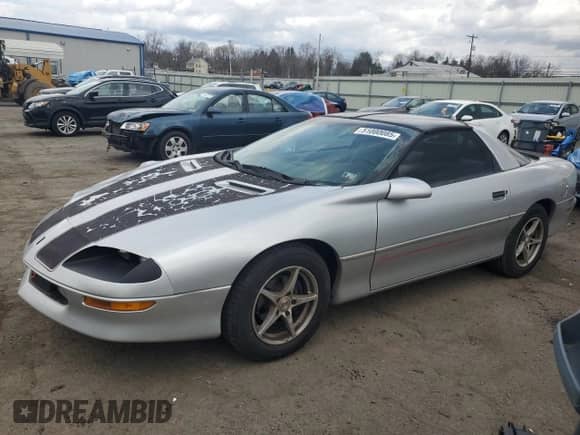 1997 Chevrolet Camaro z VIN 2G1FP22K8V2156852, wystawiony jako Copart lot #51080085 z przebiegiem 163 068 mil mil oraz Szkoda całkowita • Salvage title. Historia ofert i sprzedaży dostępna na DreamBid. Obrazek 1.
