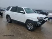 ✅ 2021 Toyota 4Runner TRD Off Road • VIN: JTEPU5JRXM5869139 • Lot: 82132335. Wystawiony na Copart z przebiegiem 115 081 mil. Bezpłatny archiwum sprzedaży aukcyjnych z USA i szczegółowy raport historii pojazdu na DreamBid. Zdjęcie 4.