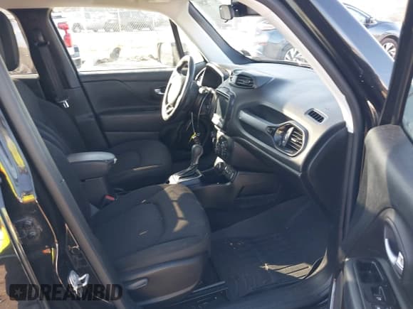 ✅ 2019 Jeep Renegade Latitude • VIN: ZACNJBBB0KPK24375 • Лот: 43779285. Опубликован ранее на IAAI с пробегом 290 048 миль. Бесплатный доступ к архиву аукционных продаж из США и подробный отчёт об истории автомобиля на DreamBid. Изображение 5.