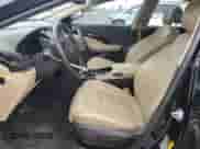 2013 Hyundai Azera с VIN KMHFH4JG2DA284359, выставлен на аукционе Copart как лот 42365975 с пробегом 132 610 миль миль и Списание • Salvage title. История ставок и продаж доступна на DreamBid. Изображение 7.