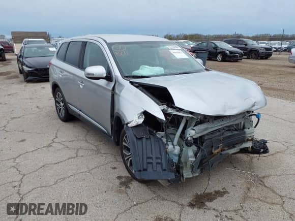 2018 Mitsubishi Outlander SE with VIN JA4AD3A35JZ055117, listed as a IAAI auction lot 41955013 with 142,906 mi miles and . Bid and sale history available at DreamBid. Image 1.