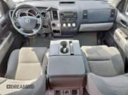 ✅ 2011 Toyota Tundra • VIN: 5TFEY5F10BX109323 • Lot: 71165695. Wystawiony na Copart z przebiegiem 258 876 mil. Bezpłatny archiwum sprzedaży aukcyjnych z USA i szczegółowy raport historii pojazdu na DreamBid. Zdjęcie 8.