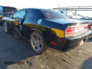 ✅ 2012 Dodge Challenger R/T Classic • VIN: 2C3CDYBTXCH254925 • Лот: 43581117. Опубликован ранее на IAAI с пробегом 107 557 миль. Бесплатный доступ к архиву аукционных продаж из США и подробный отчёт об истории автомобиля на DreamBid. Изображение 3.