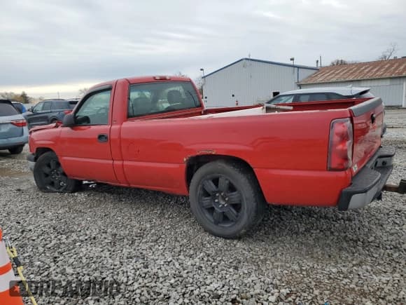 ✅ 2003 Chevrolet Silverado 1500 Work Truck • VIN: 1GCEC14X43Z271847 • Лот: 82142724. Опубликован ранее на Copart с пробегом Не указан. Бесплатный доступ к архиву аукционных продаж из США и подробный отчёт об истории автомобиля на DreamBid. Изображение 2.