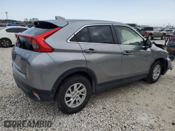 ✅ 2019 Mitsubishi Eclipse Cross ES • VIN: JA4AS3AAXKZ010101 • Лот: 44994895. Опубликован ранее на Copart с пробегом 202 419 миль. Бесплатный доступ к архиву аукционных продаж из США и подробный отчёт об истории автомобиля на DreamBid. Изображение 3.