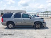 ✅ 2007 GMC Yukon SLT • VIN: 1GKFC13047J384375 • Лот: 43087069. Опубликован ранее на IAAI с пробегом 238 649 миль. Бесплатный доступ к архиву аукционных продаж из США и подробный отчёт об истории автомобиля на DreamBid. Изображение 13.