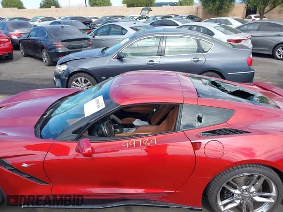 ✅ 2014 Chevrolet Corvette Z51 3LT • VIN: 1G1YM2D79E5104693 • Lot: 43599789. Wystawiony na IAAI z przebiegiem 31 077 mil. Bezpłatny archiwum sprzedaży aukcyjnych z USA i szczegółowy raport historii pojazdu na DreamBid. Zdjęcie 6.