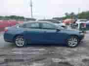 2025 Chevrolet Malibu LT z VIN 1G1ZD5ST0SF142213, wystawiony jako IAAI lot #43566389 z przebiegiem 27 310 mil mil oraz . Historia ofert i sprzedaży dostępna na DreamBid. Obrazek 14.