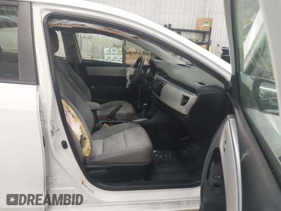 ✅ 2014 Toyota Corolla LE Plus • VIN: 5YFBURHE6EP081228 • Lot: 43550660. Listed on IAAI with 205,602 mi. Free auction sales archive from the USA and detailed vehicle history report at DreamBid. Image 5.