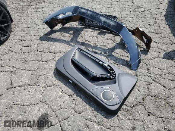 ✅ 2013 Audi RS 5 • VIN: WUAC6AFR1DA900836 • Lot: 59038215. Listed on Copart with 130,292 mi. Free auction sales archive from the USA and detailed vehicle history report at DreamBid. Image 12.