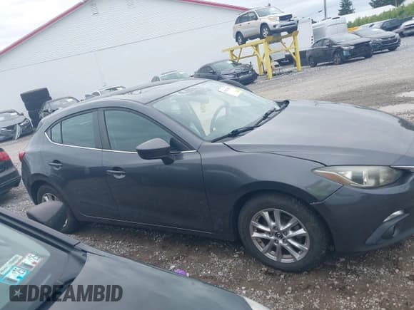 ✅ 2016 Mazda 3 i Touring • VIN: JM1BM1M78G1331794 • Lot: 43033086. Wystawiony na IAAI z przebiegiem 164 236 mil. Bezpłatny archiwum sprzedaży aukcyjnych z USA i szczegółowy raport historii pojazdu na DreamBid. Zdjęcie 13.