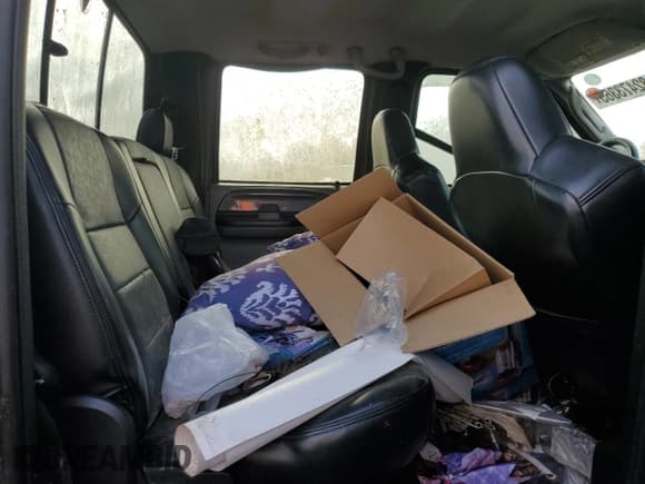 ✅ 2004 Ford F-250 XL • VIN: 1FTNW21L64EB75855 • Lot: 82473365. Wystawiony na Copart z przebiegiem Nie podano. Bezpłatny archiwum sprzedaży aukcyjnych z USA i szczegółowy raport historii pojazdu na DreamBid. Zdjęcie 10.