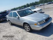 ✅ 1998 Volvo S70 • VIN: YV1LS5676W1501965 • Лот: 42794923. Опубликован ранее на IAAI с пробегом 315 001 миль. Бесплатный доступ к архиву аукционных продаж из США и подробный отчёт об истории автомобиля на DreamBid. Изображение 1.
