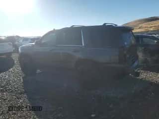 2017 Chevrolet Tahoe LT с VIN 1GNSKBKC2HR384934, выставлен на аукционе Copart как лот 86408225 с пробегом 119 580 миль миль и Списание • Salvage title. История ставок и продаж доступна на DreamBid. Изображение 2.