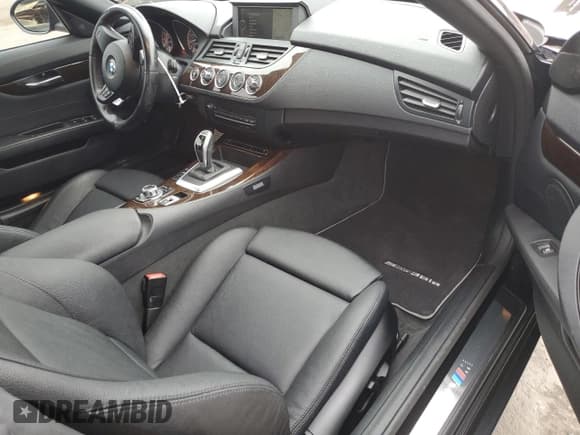 ✅ 2011 BMW Z4 sDrive35is • VIN: WBALM1C59BE633274 • Lot: 60881965. Listed on Copart with 56,504 mi. Free auction sales archive from the USA and detailed vehicle history report at DreamBid. Image 8.