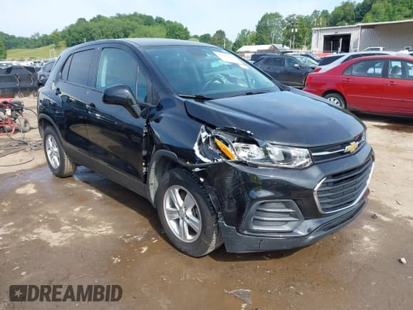 ✅ 2022 Chevrolet Trax LS • VIN: KL7CJNSM5NB542114 • Lot: 42705038. Listed on IAAI with 77,668 mi. Free auction sales archive from the USA and detailed vehicle history report at DreamBid. Image 1.