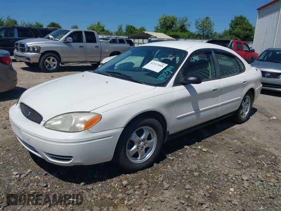 ✅ 2005 Ford Taurus SE • VIN: 1FAFP53255A135319 • Лот: 42317468. Опубликован ранее на IAAI с пробегом 181 757 миль. Бесплатный доступ к архиву аукционных продаж из США и подробный отчёт об истории автомобиля на DreamBid. Изображение 2.
