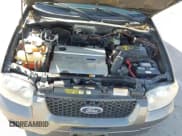 ✅ 2006 Ford Escape Hybrid • VIN: 1FMCU96H36KA74797 • Lot: 43310962. Wystawiony na IAAI z przebiegiem 162 993 mil. Bezpłatny archiwum sprzedaży aukcyjnych z USA i szczegółowy raport historii pojazdu na DreamBid. Zdjęcie 10.