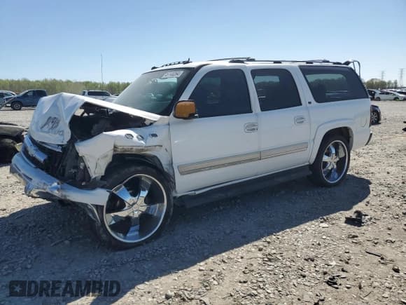 ✅ 2005 Chevrolet Suburban LT • VIN: 1GNEC16Z25J109996 • Лот: 49748264. Опубликован ранее на Copart с пробегом Не указан. Бесплатный доступ к архиву аукционных продаж из США и подробный отчёт об истории автомобиля на DreamBid. Изображение 1.