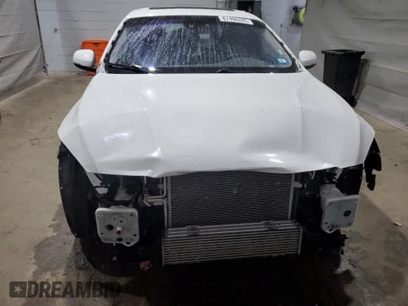 ✅ 2015 Volvo V60 • VIN: YV126MEA0F1201636 • Lot: 87406285. Listed on Copart with 105,684 mi. Free auction sales archive from the USA and detailed vehicle history report at DreamBid. Image 5.