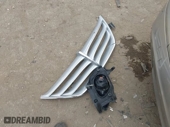 ✅ 2009 Hyundai Genesis • VIN: KMHGC46E99U024699 • Lot: 43520445. Wystawiony na IAAI z przebiegiem Nie podano. Bezpłatny archiwum sprzedaży aukcyjnych z USA i szczegółowy raport historii pojazdu na DreamBid. Zdjęcie 11.