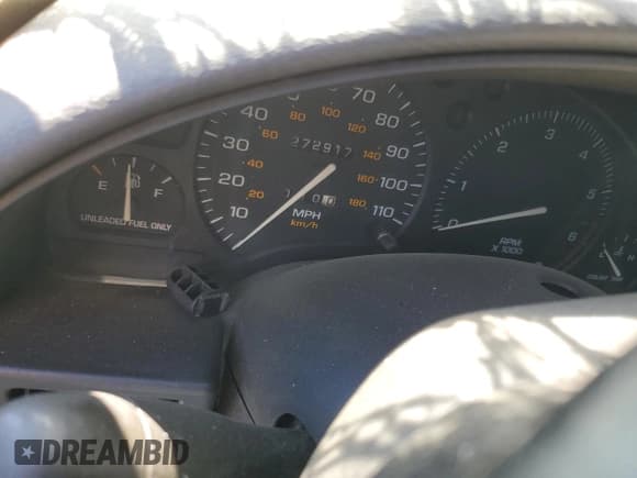 ✅ 1995 Saturn SC • VIN: 1G8ZE1280SZ225870 • Lot: 67038365. Listed on Copart with 272,917 mi. Free auction sales archive from the USA and detailed vehicle history report at DreamBid. Image 9.