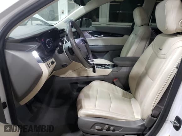 ✅ 2020 Cadillac XT6 AWD Premium Luxury • VIN: 1GYKPDRS1LZ117385 • Lot: 92651605. Wystawiony na Copart z przebiegiem 69 394 mil. Bezpłatny archiwum sprzedaży aukcyjnych z USA i szczegółowy raport historii pojazdu na DreamBid. Zdjęcie 7.