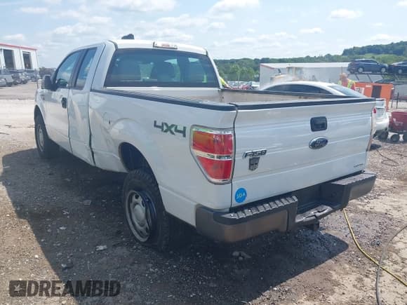 ✅ 2013 Ford F-150 XL • VIN: 1FTFX1EF1DFB95988 • Lot: 43121078. Listed on IAAI with 192,276 mi. Free auction sales archive from the USA and detailed vehicle history report at DreamBid. Image 3.