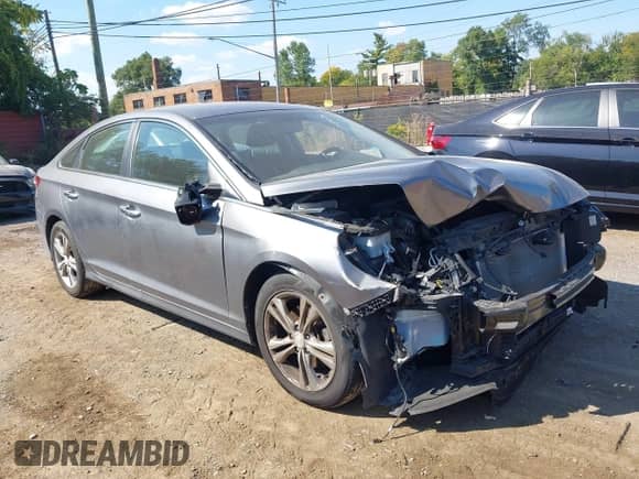 2018 Hyundai Sonata Limited с VIN 5NPE34AF0JH628457, выставлен на аукционе IAAI как лот 43210203 с пробегом 95 968 миль миль и . История ставок и продаж доступна на DreamBid. Изображение 1.