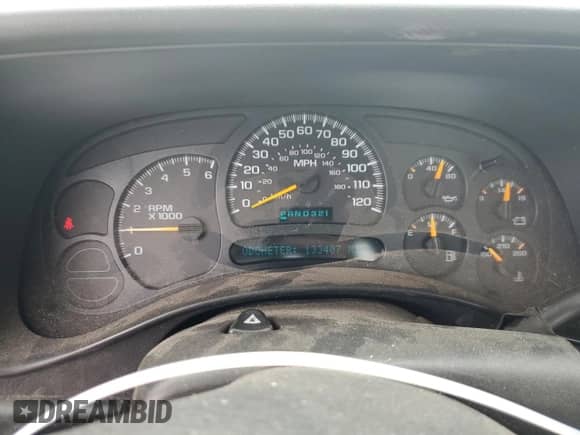 ✅ 2005 Chevrolet Silverado 1500 Work Truck • VIN: 1GCEC14X75Z138339 • Lot: 74379614. Wystawiony na Copart z przebiegiem 133 407 mil mil. Skorzystaj z bezpłatnego archiwum sprzedaży aukcyjnych z USA i zobacz szczegółowy raport historii pojazdu na DreamBid. Zdjęcie 9.